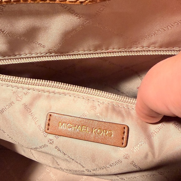 Michael Kors Mirella Medium Pebbled Leather Tote Bag - Picture 12 of 13